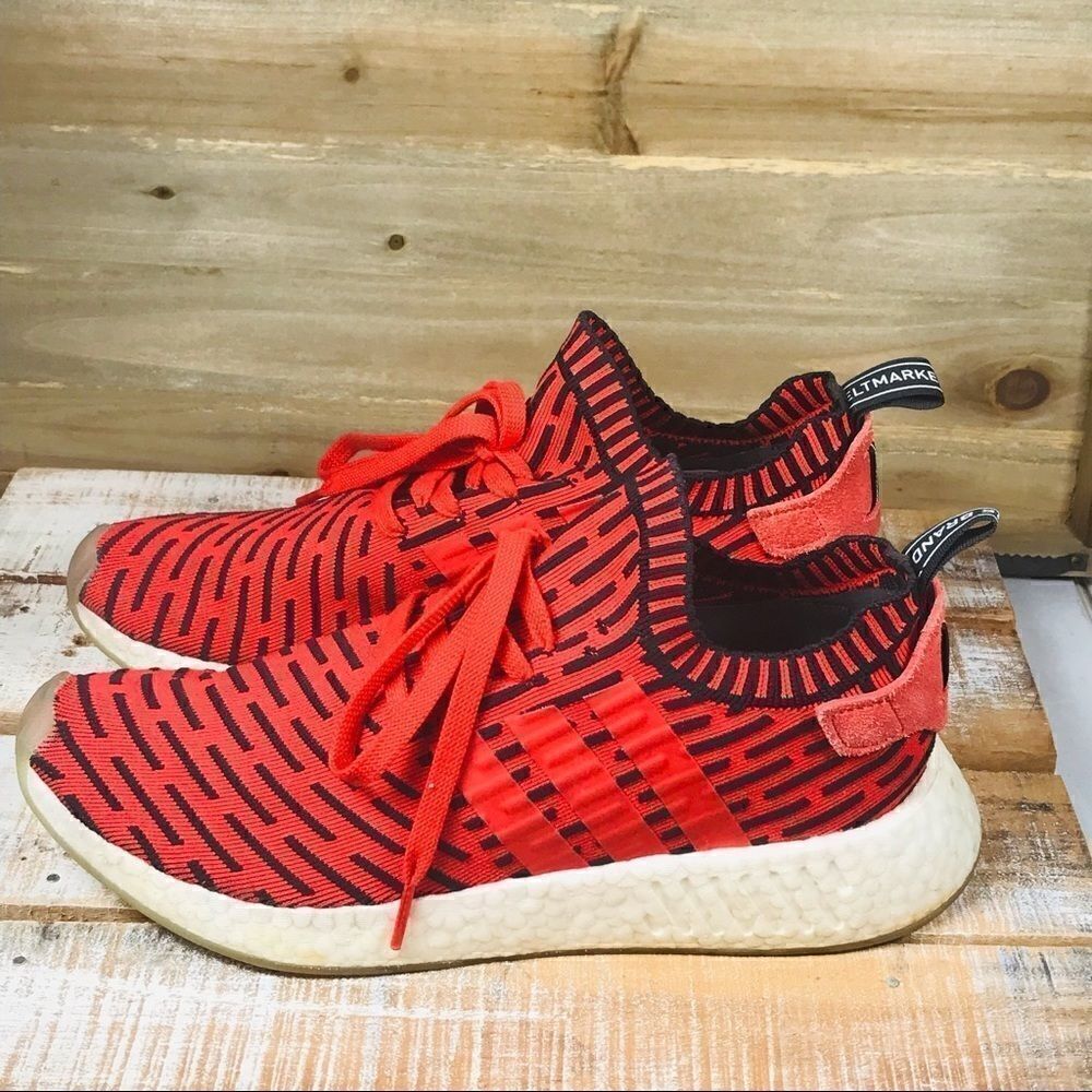 ✅adidas NMD R2
Core Red